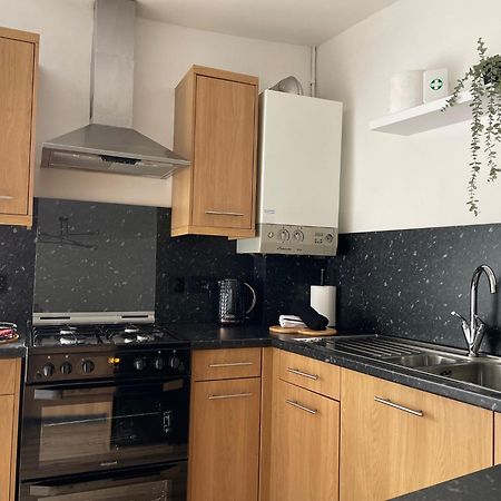 Flat 1 Daire Lampeter Dış mekan fotoğraf