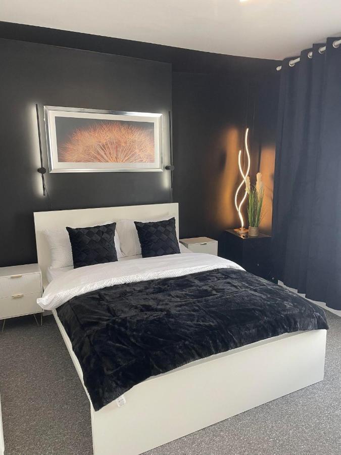 Flat 1 Daire Lampeter Dış mekan fotoğraf
