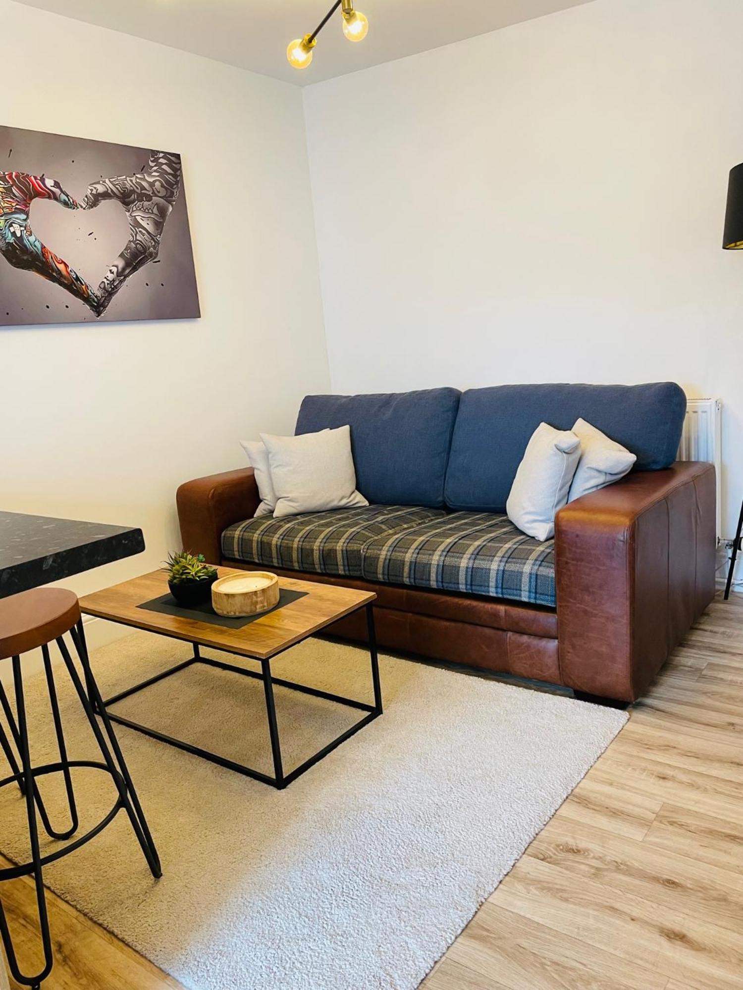 Flat 1 Daire Lampeter Dış mekan fotoğraf