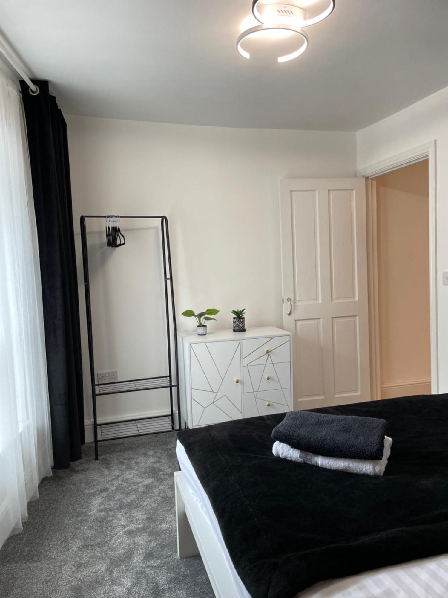 Flat 1 Daire Lampeter Dış mekan fotoğraf